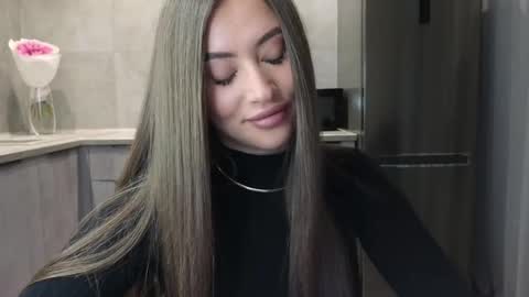 EvaAnna online show from 03-04-25, 11:32