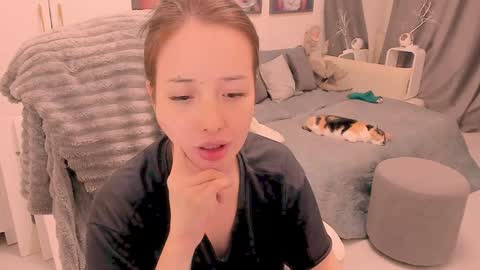 Yun online show from 09-25-25, 04:11