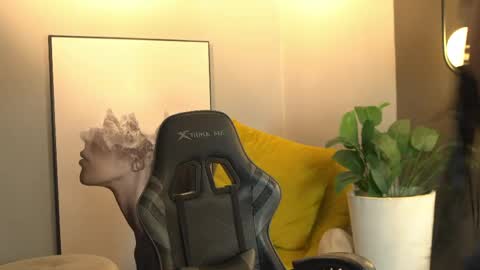 Kim online show from 06-05-26, 12:44
