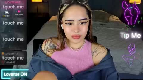 Kim online show from 11-27-25, 08:27