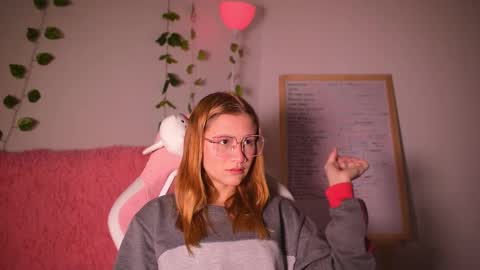 ISABELLA 3 online show from 11-20-25, 10:48