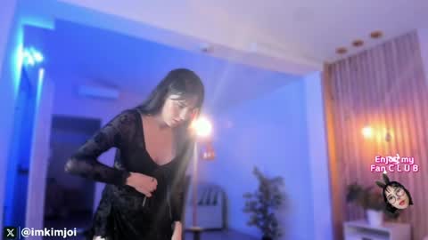 Snapshot of kim_joi_ chatting on 05-10-26, 04:17 Kim Joi online show from 05-10-26, 04:17