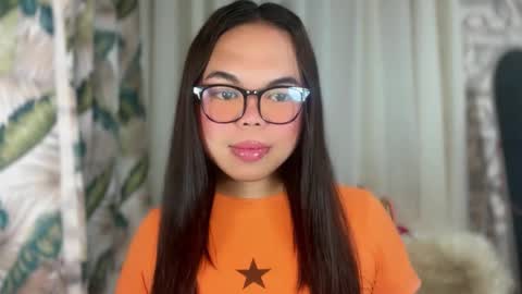 Snapshot of kim_kyile chatting on 01-18-26, 11:36 KYLIE online show from 01-18-26, 11:36