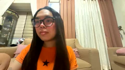 Snapshot of kim_kyile chatting on 04-16-26, 02:29 KYLIE online show from 04-16-26, 02:29