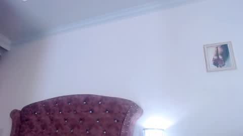 K I M online show from 02-28-25, 03:04