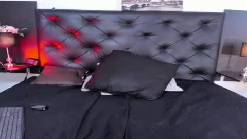 Kim Marquez online show from 09-27-25, 08:47