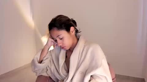 Kim Murphy online show from 09-11-25, 01:44