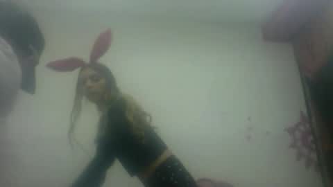 Snapshot of kim_xx09 chatting on 12-01-25, 07:41 YENCYYY online show from 12-01-25, 07:41