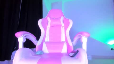 kim online show from 05-15-26, 07:37