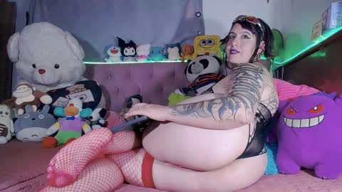 vivi independent model  online show from 10-29-25, 03:58