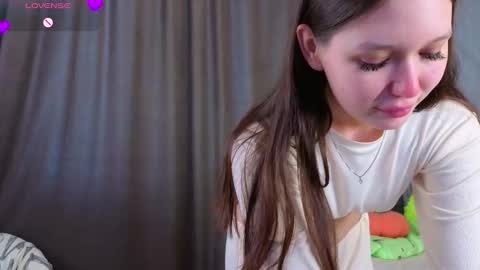 Lisa   online show from 03-06-26, 10:23