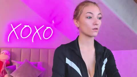 kimberlly_smith online show from 11-14-25, 12:09