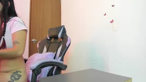 kamila online show from 06-19-26, 02:38