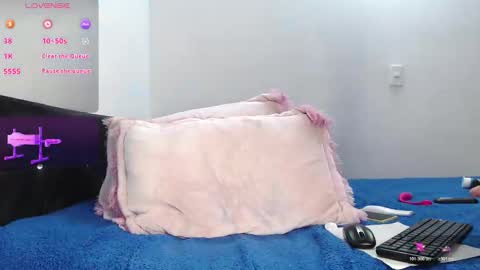 Talianaa online show from 02-12-26, 01:44