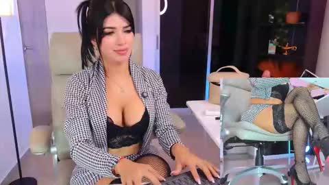 Melissa online show from 06-11-26, 12:32