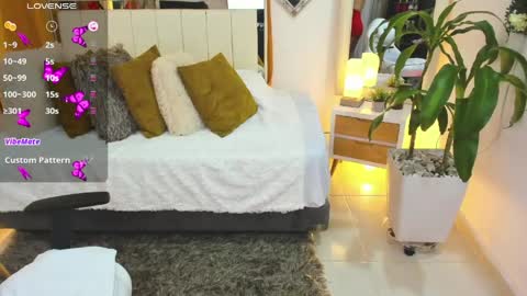 Snapshot of kimberly_milf5 chatting on 06-04-26, 10:21 Kimberly online show from 06-04-26, 10:21