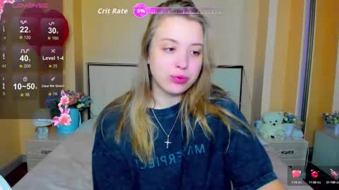Snapshot of kimberly_mmm chatting on 10-01-25, 12:00 kimberly_mmm online show from 10-01-25, 12:00