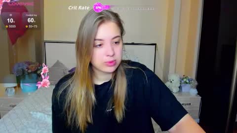 Snapshot of kimberly_mmm chatting on 10-13-25, 11:43 kimberly_mmm online show from 10-13-25, 11:43