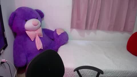 Kim online show from 11-12-25, 11:10