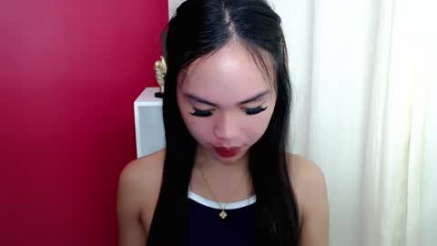 Snapshot of kimberly_tart chatting on 03-30-26, 12:00 Kimberly online show from 03-30-26, 12:00