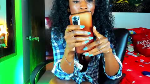 Kimberly Banks online show from 12-05-24, 02:11