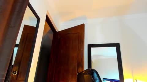 Kimberly Banks online show from 01-13-26, 10:09