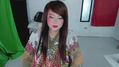 Snapshot of kimberlygati2 chatting on 12-14-24, 01:06 Kimberly Polizzi     online show from 12-14-24, 01:06