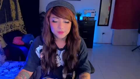 Snapshot of kimberlygati2 chatting on 09-19-25, 03:08 Kimberly Polizzi     online show from 09-19-25, 03:08