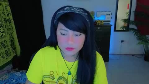 Snapshot of kimberlygati2 chatting on 10-13-25, 02:44 Kimberly Polizzi     online show from 10-13-25, 02:44