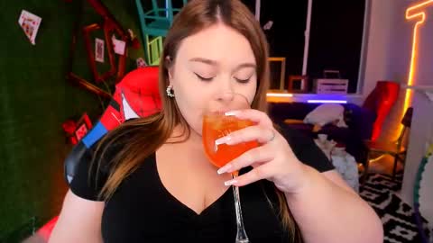 Snapshot of kimberlymaran chatting on 02-25-25, 03:16 The one that you wont be able to forget online show from 02-25-25, 03:16