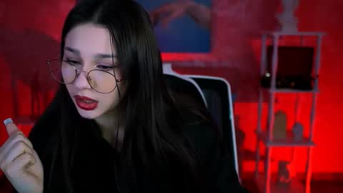 Snapshot of kimclarks chatting on 09-12-25, 04:51 kimclarks online show from 09-12-25, 04:51