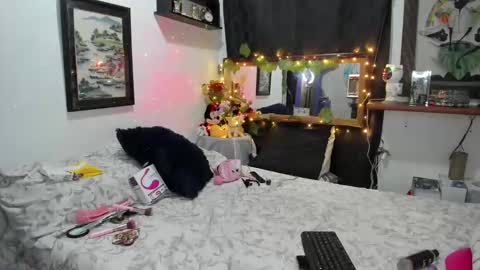 Snapshot of kimgodoy chatting on 02-26-25, 03:21 alejagodoy99 online show from 02-26-25, 03:21