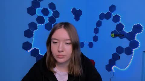 Snapshot of kimiko_shine_ chatting on 12-19-25, 10:11 just Kimi online show from 12-19-25, 10:11