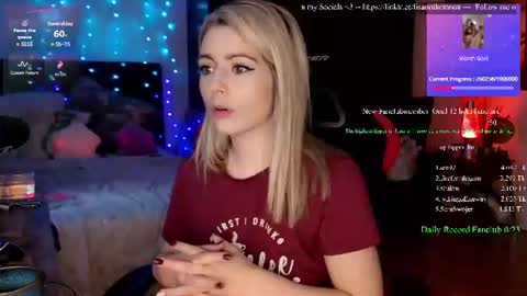 Snapshot of kimilee22 chatting on 06-14-26, 03:03 Wolfs Girl online show from 06-14-26, 03:03