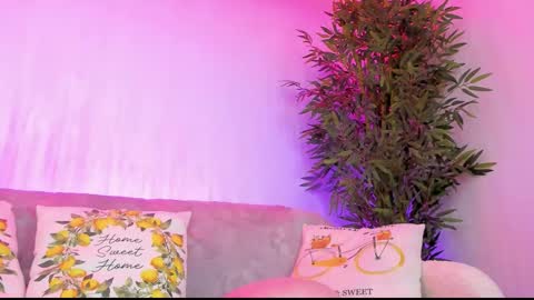 Natalie online show from 09-30-25, 07:30