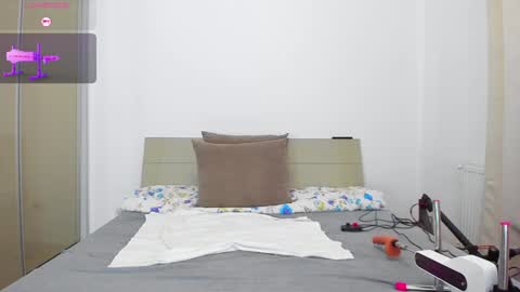 Kim online show from 01-24-25, 08:32