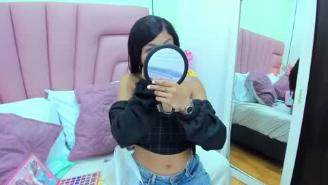 kimluna1 online show from 12-21-25, 03:13