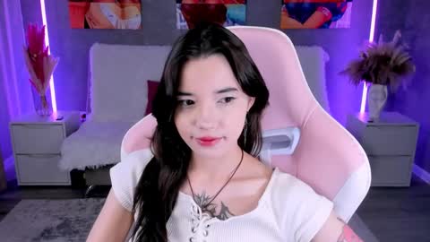 Snapshot of kimm_wong chatting on 05-24-26, 03:44 kimm wong online show from 05-24-26, 03:44