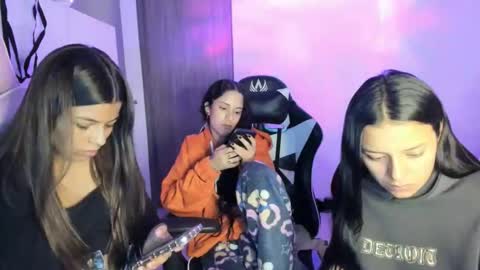 kimmi online show from 12-02-25, 11:45