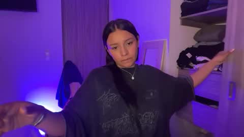 kimmi online show from 03-25-26, 10:27