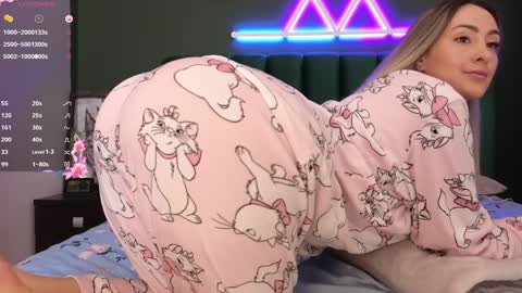 Kimmie online show from 01-30-25, 07:04