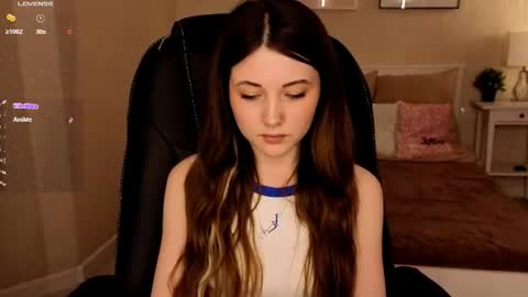  Your Kimmie  follow me  online show from 06-20-26, 08:39