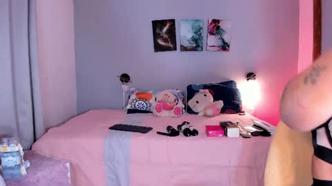 Kim online show from 07-22-26, 02:58