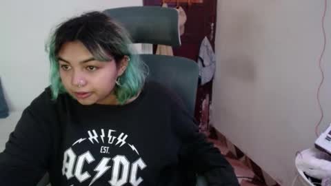Snapshot of kimy_1 chatting on 06-05-26, 05:18 kimy online show from 06-05-26, 05:18