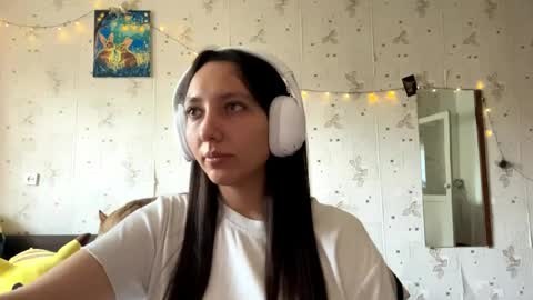 Jenny online show from 05-19-26, 01:56