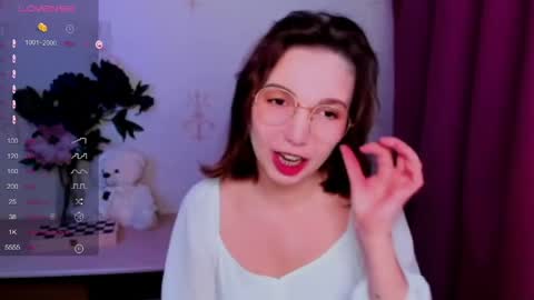 Hazel online show from 04-21-26, 11:40