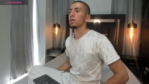 Snapshot of king_dante_ chatting on 12-04-24, 03:43 King Dante online show from 12-04-24, 03:43