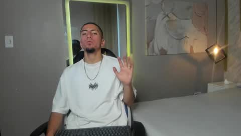 Snapshot of king_dante_ chatting on 12-05-24, 09:06 King Dante online show from 12-05-24, 09:06