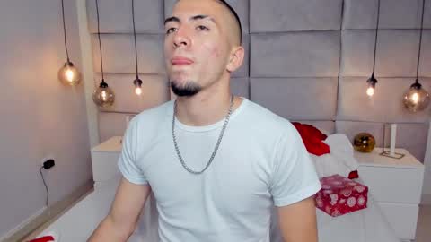 Snapshot of king_dante_ chatting on 12-14-24, 10:18 King Dante online show from 12-14-24, 10:18