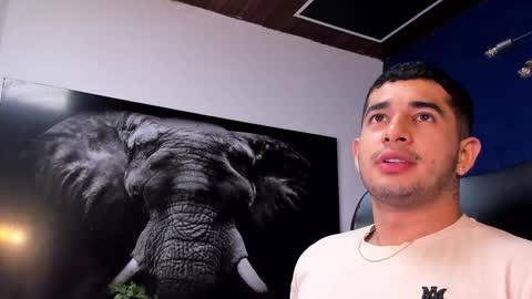 Angel Falconer online show from 01-13-26, 12:38